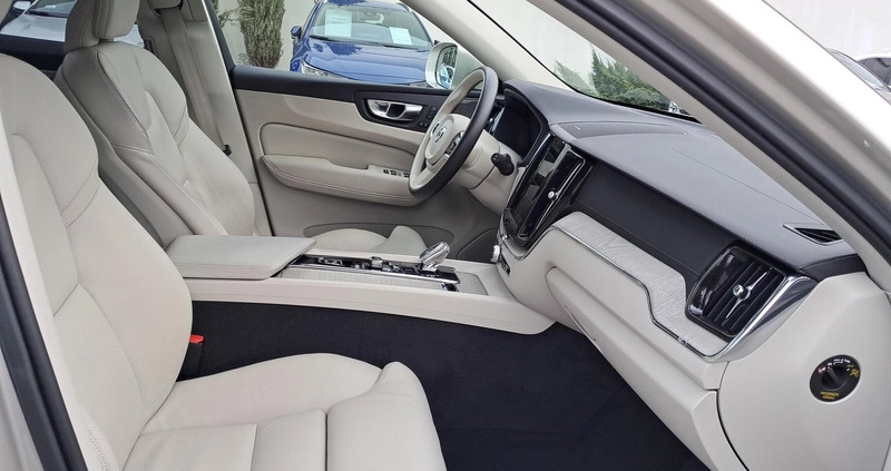 Volvo XC 60 cena 179900 przebieg: 58225, rok produkcji 2021 z Nowa Ruda małe 254